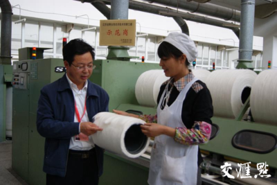 他,從織布工成長為海安&ldquo;最美娘家人&rdquo;